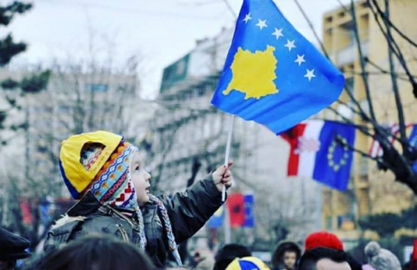Kosova feston sot 16 vjet shtet