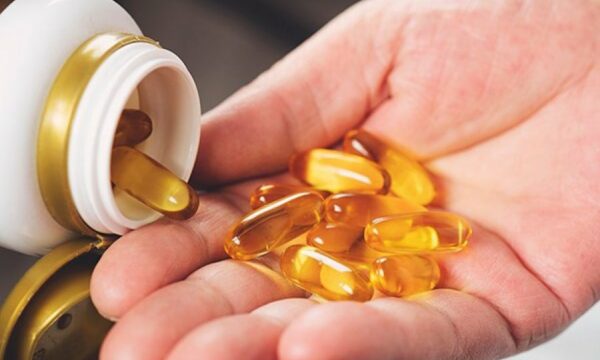 Pesë shenja paralajmëruese se nuk po marrim mjaftueshëm vitaminë D, sipas dietologëve
